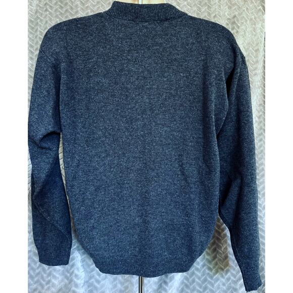 L.L. Bean 100% Pure New Lambswool Sweater in Blue Made in Scotland Sze M Classic - Picture 4 of 5